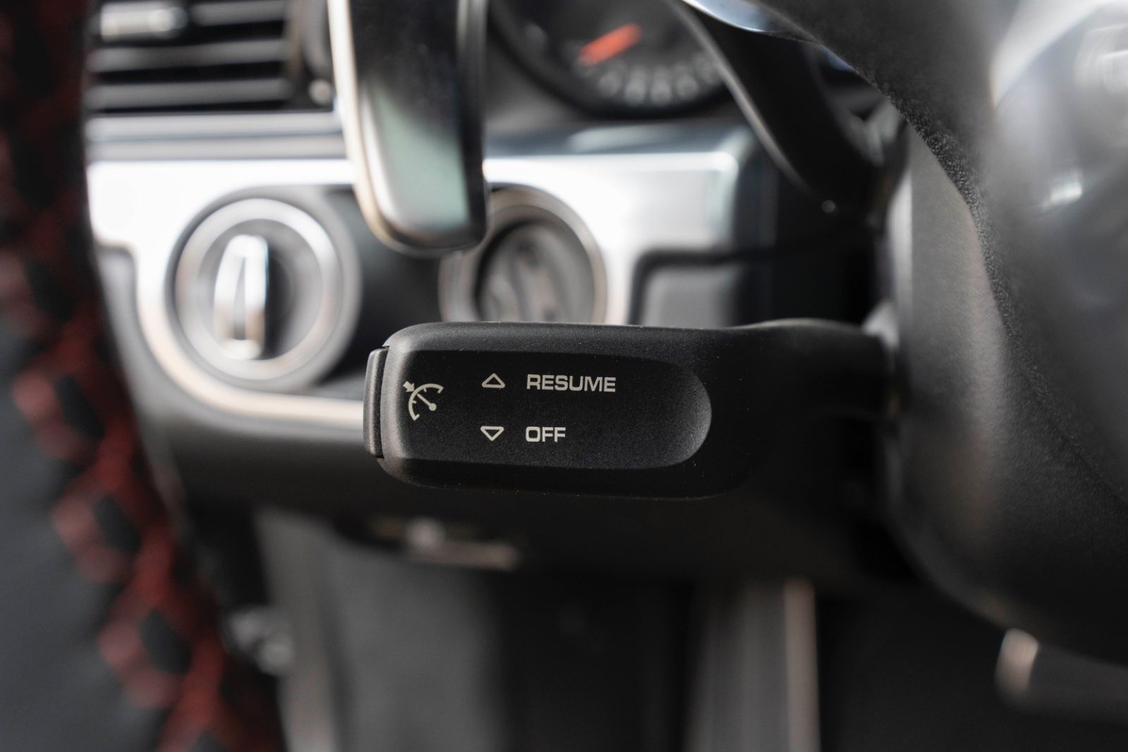 Fahrzeugabbildung Porsche 911 Carrera S Coupe PASM PDCC KAM NAV MEM SAGA