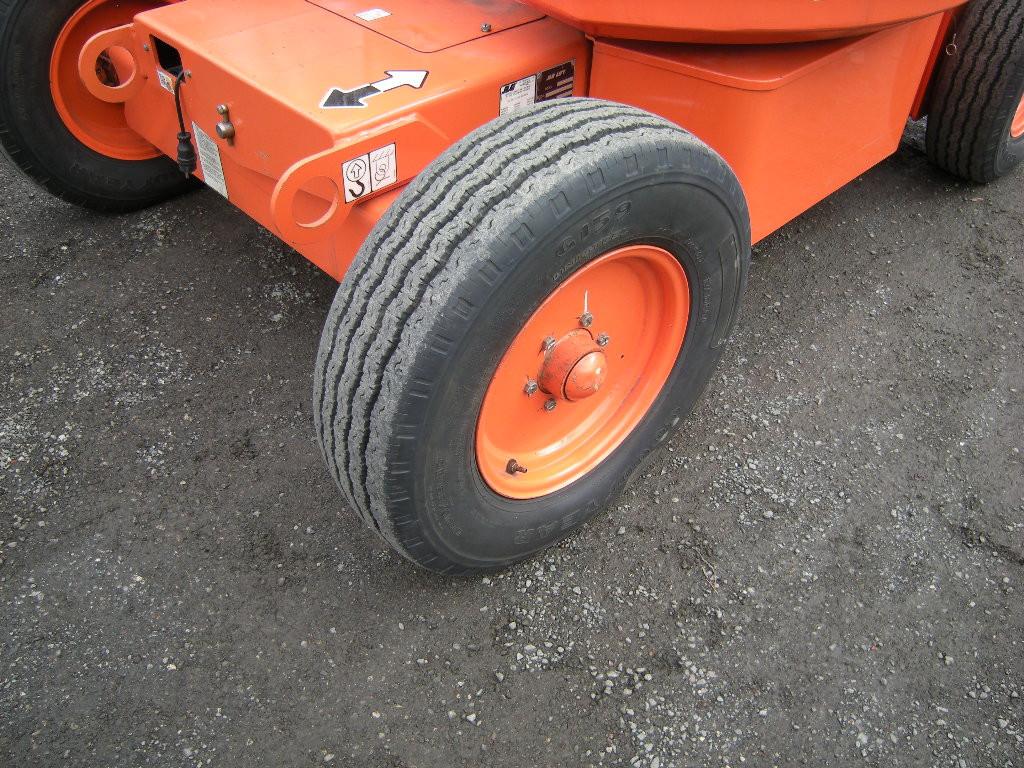 JLG 35 E  Gelenkteleskoparbeitsbühne 12,7 m