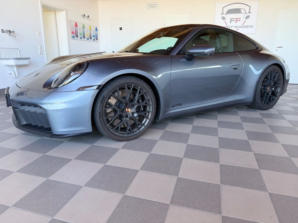 Image of Porsche 992