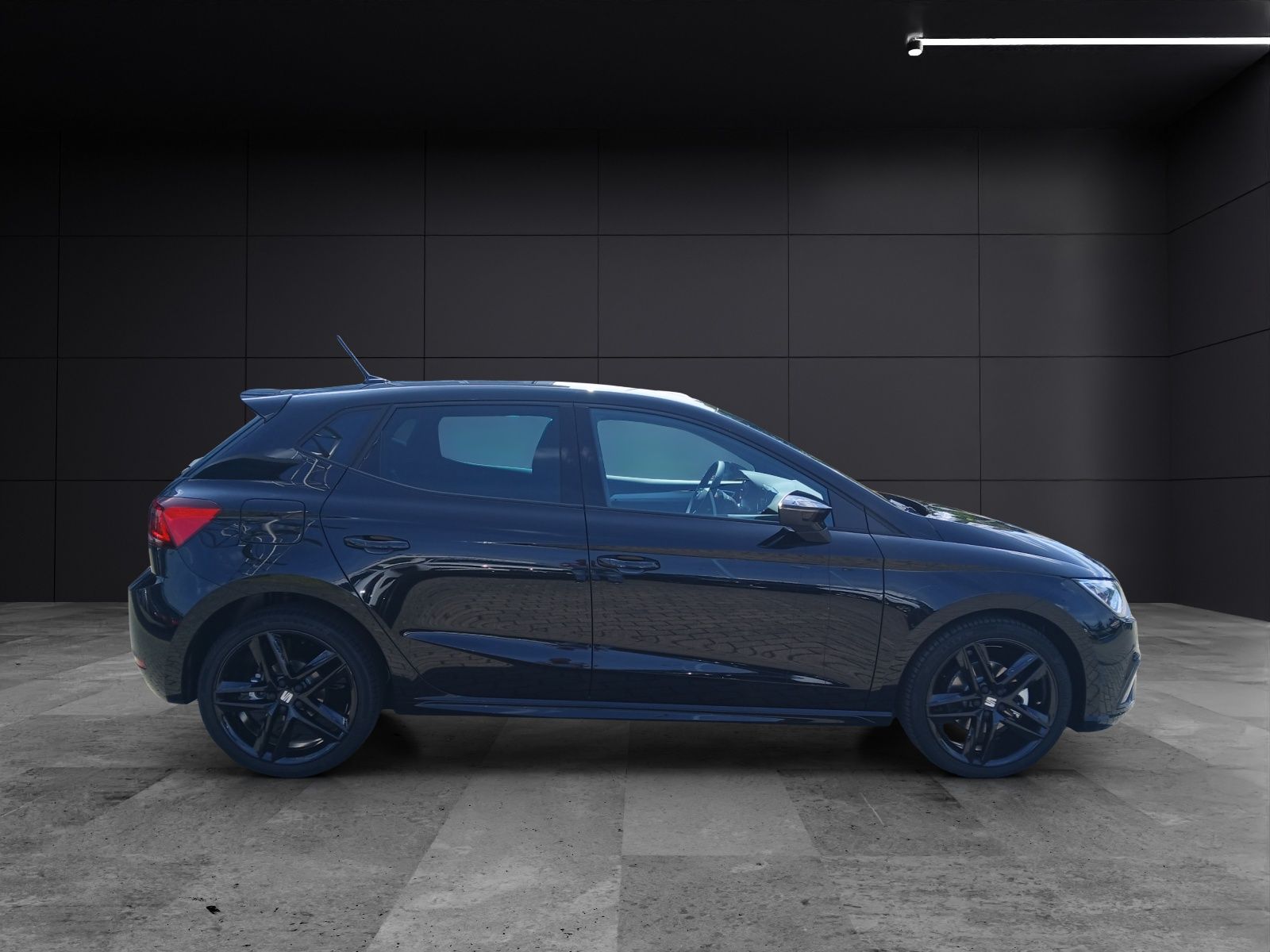 Fahrzeugabbildung SEAT Ibiza 1.0 TSI DSG FR Black Edition Kamera SH