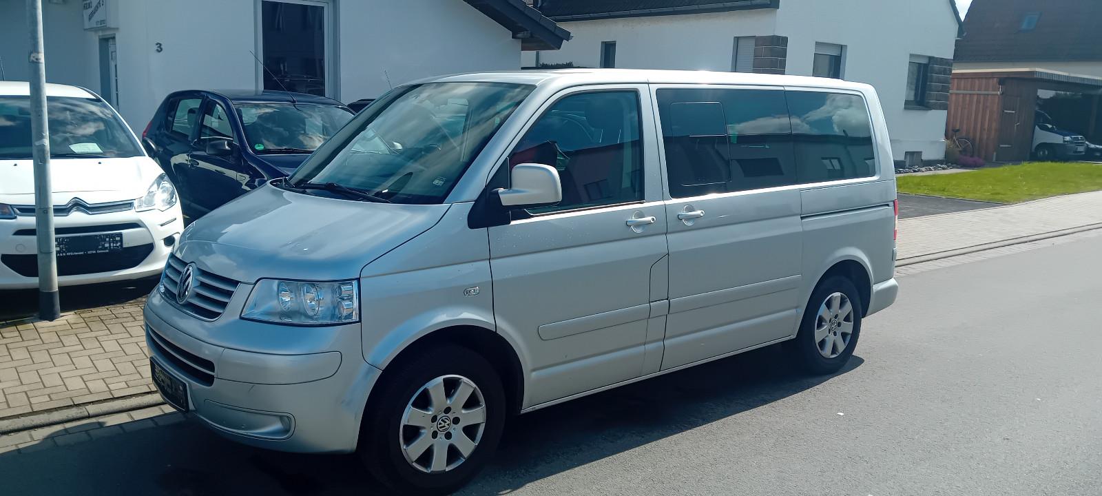 Volkswagen T5 Transporter Bus Multivan Comfortline