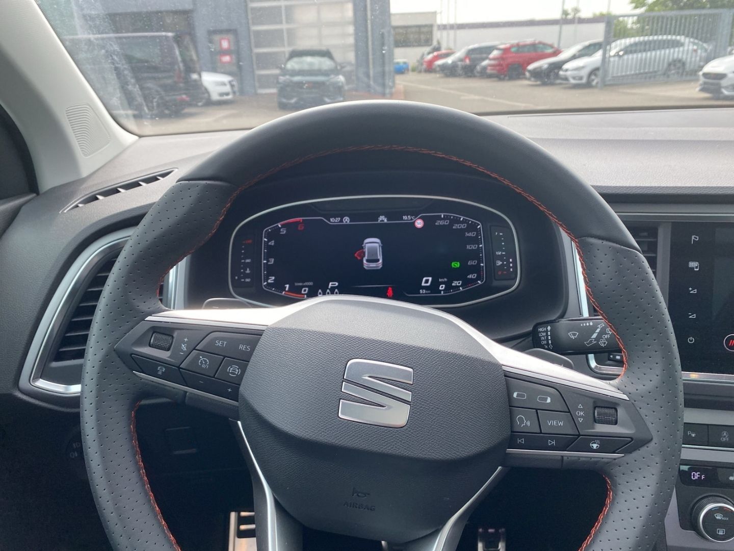 Fahrzeugabbildung SEAT Ateca FR 4Drive 2.0 TDI*NAVI*AHK*PANO*SHZ*PDC*CA
