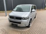 Volkswagen T5 Multivan Highline - Volkswagen aus 2011: Multivan