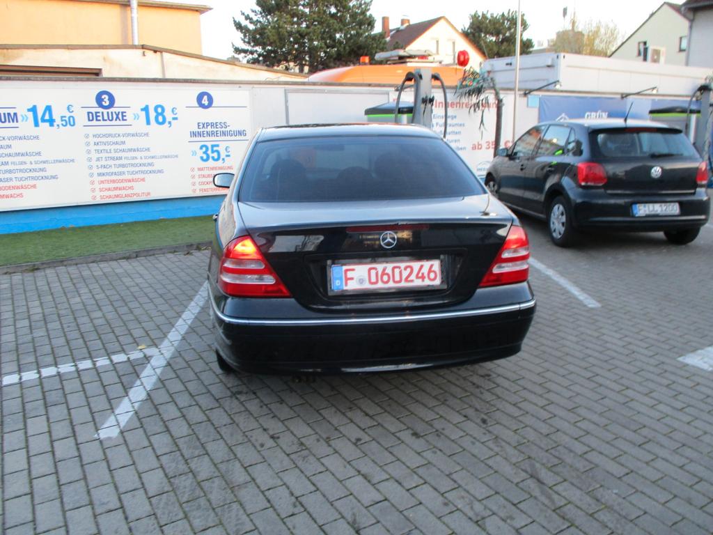 Mercedes-Benz C 180