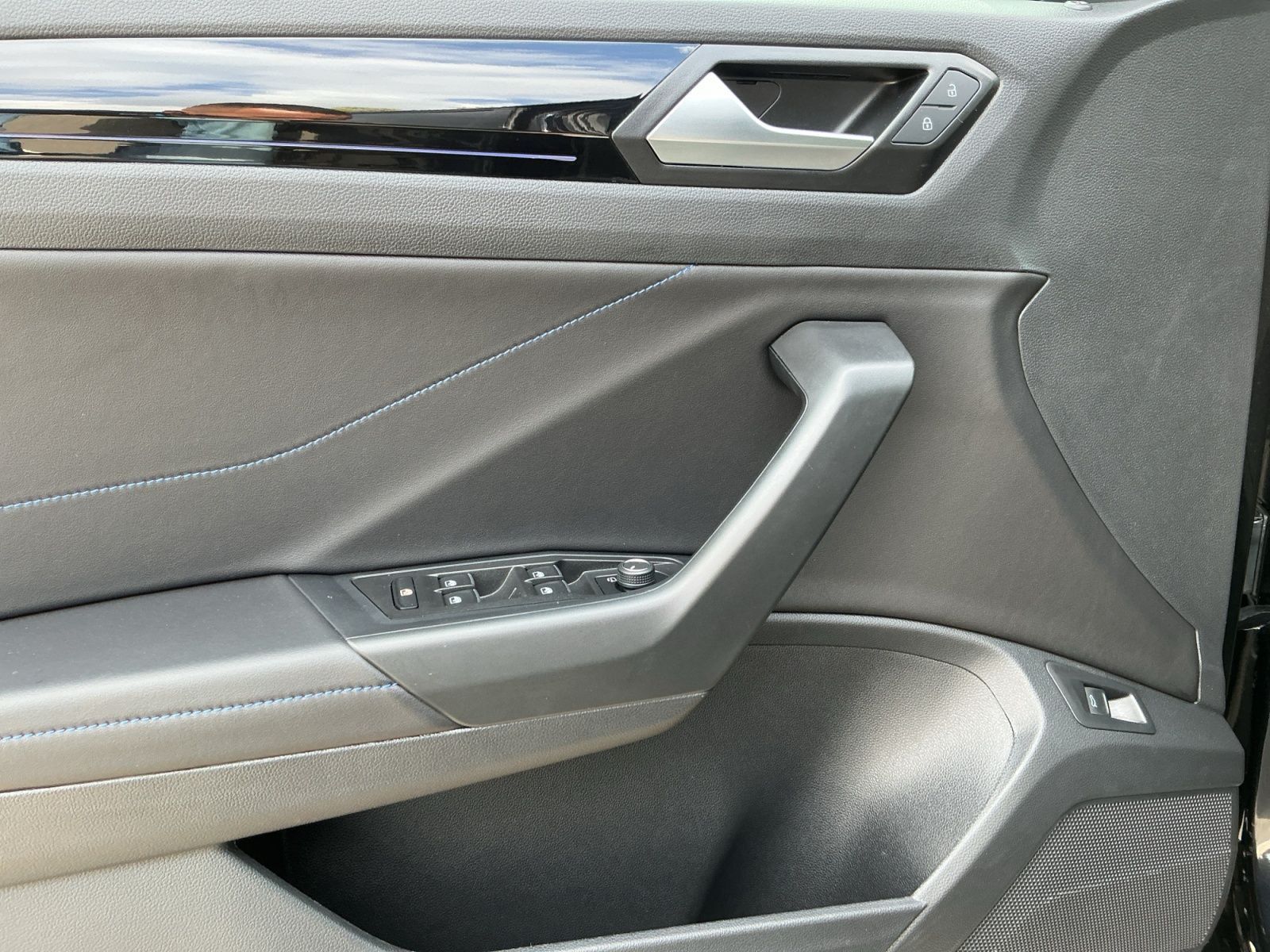 Volkswagen T-Roc - Bild 15