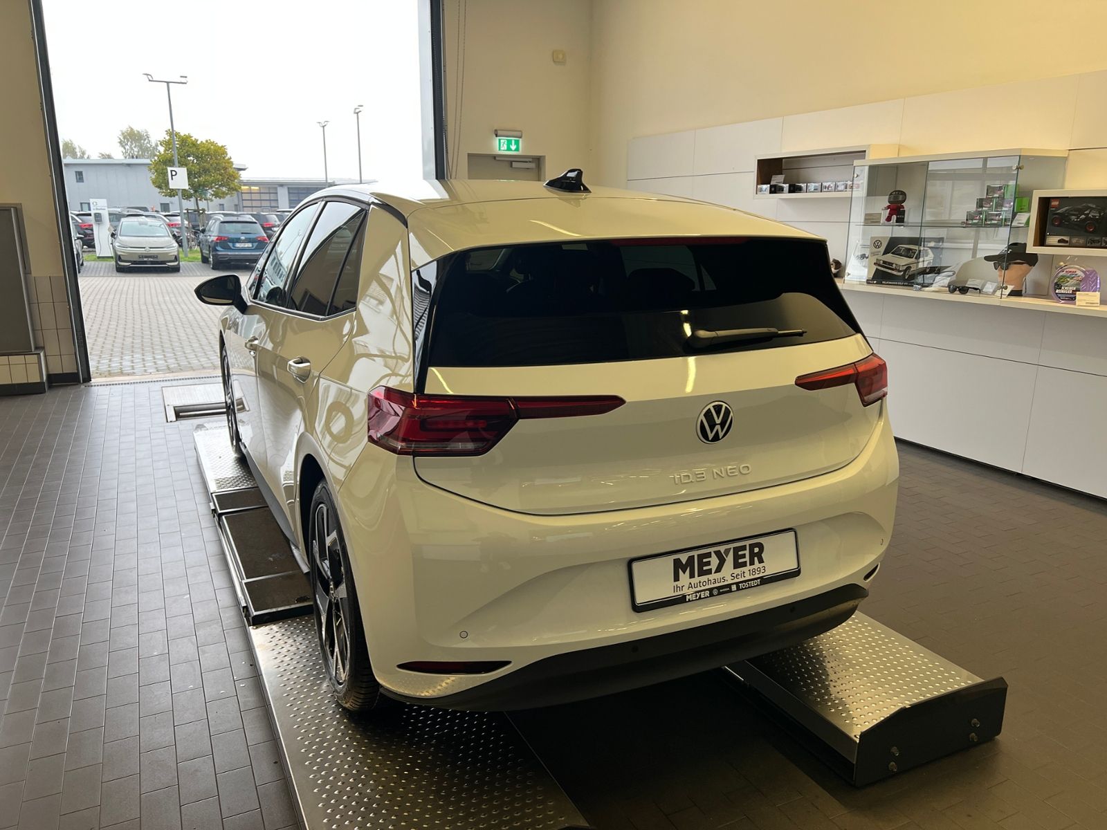 Fahrzeugabbildung Volkswagen ID.3 NEO Life 50 kWh *19" LM-Felge, Ganzjahresre