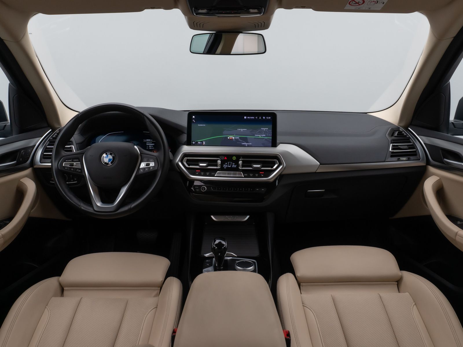 Fahrzeugabbildung BMW X3 xD20d Kamera HUD DAB HiFi Komfort Leder Sport
