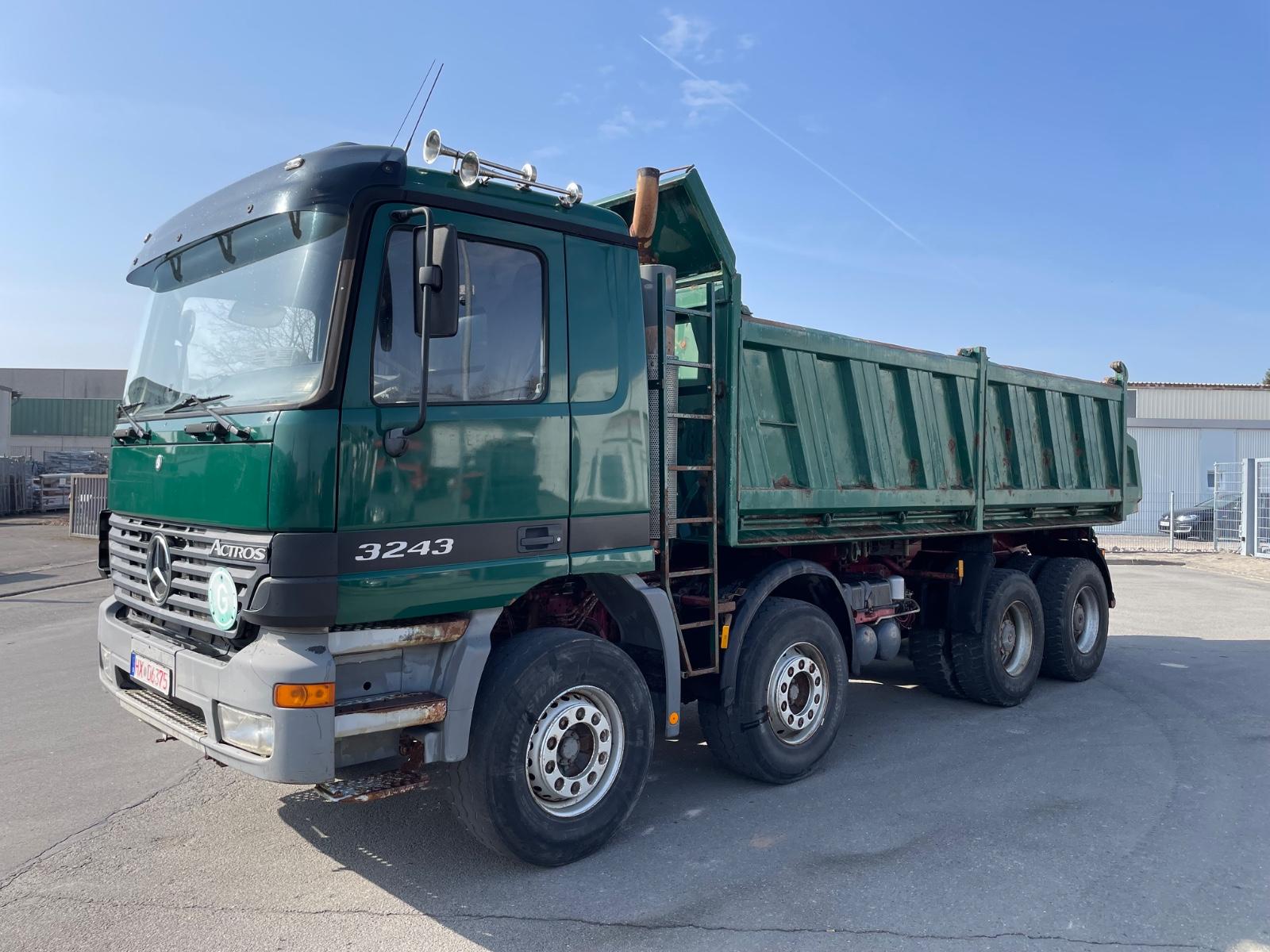 Mercedes-Benz Actros MP1  3243 8x4 Meiller Kipper