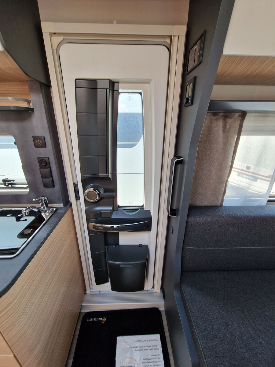 Fahrzeugabbildung Hobby Maxia 585 UL 2.000kg, Fußbodenerwärmung, uvm...