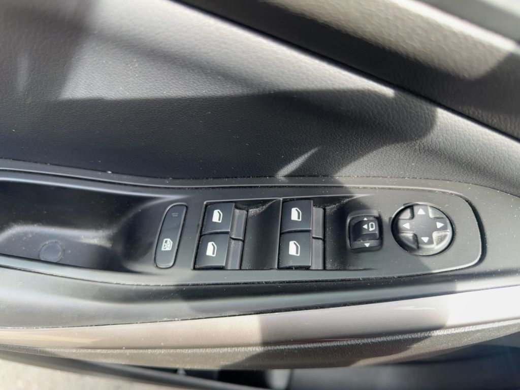 Fahrzeugabbildung Opel Grandland GS  AHK   NAVI  WINTERPAKET