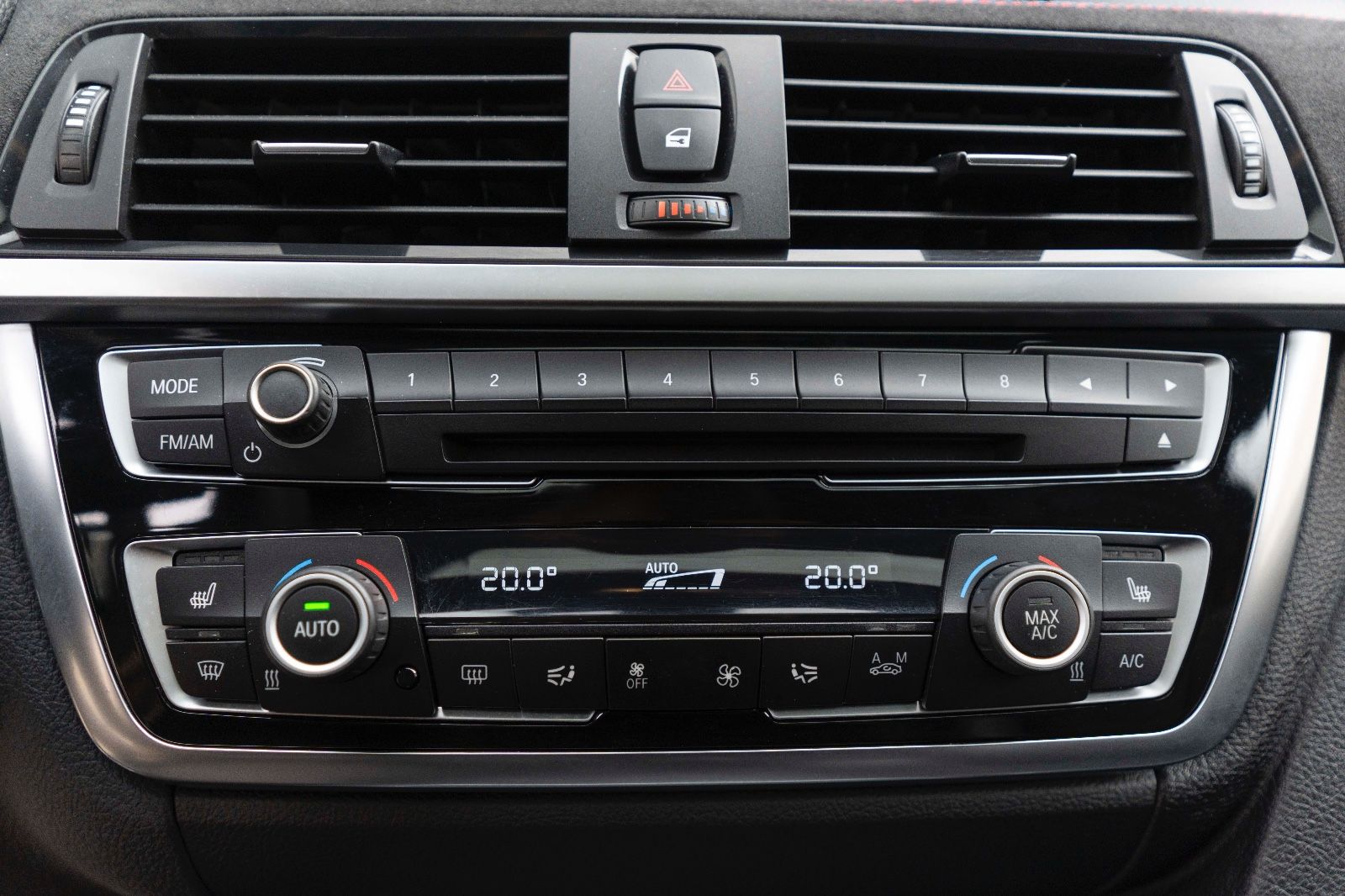 Fahrzeugabbildung BMW 440I M-Performance HUD H&K LED CARPLAY KAM REMUS