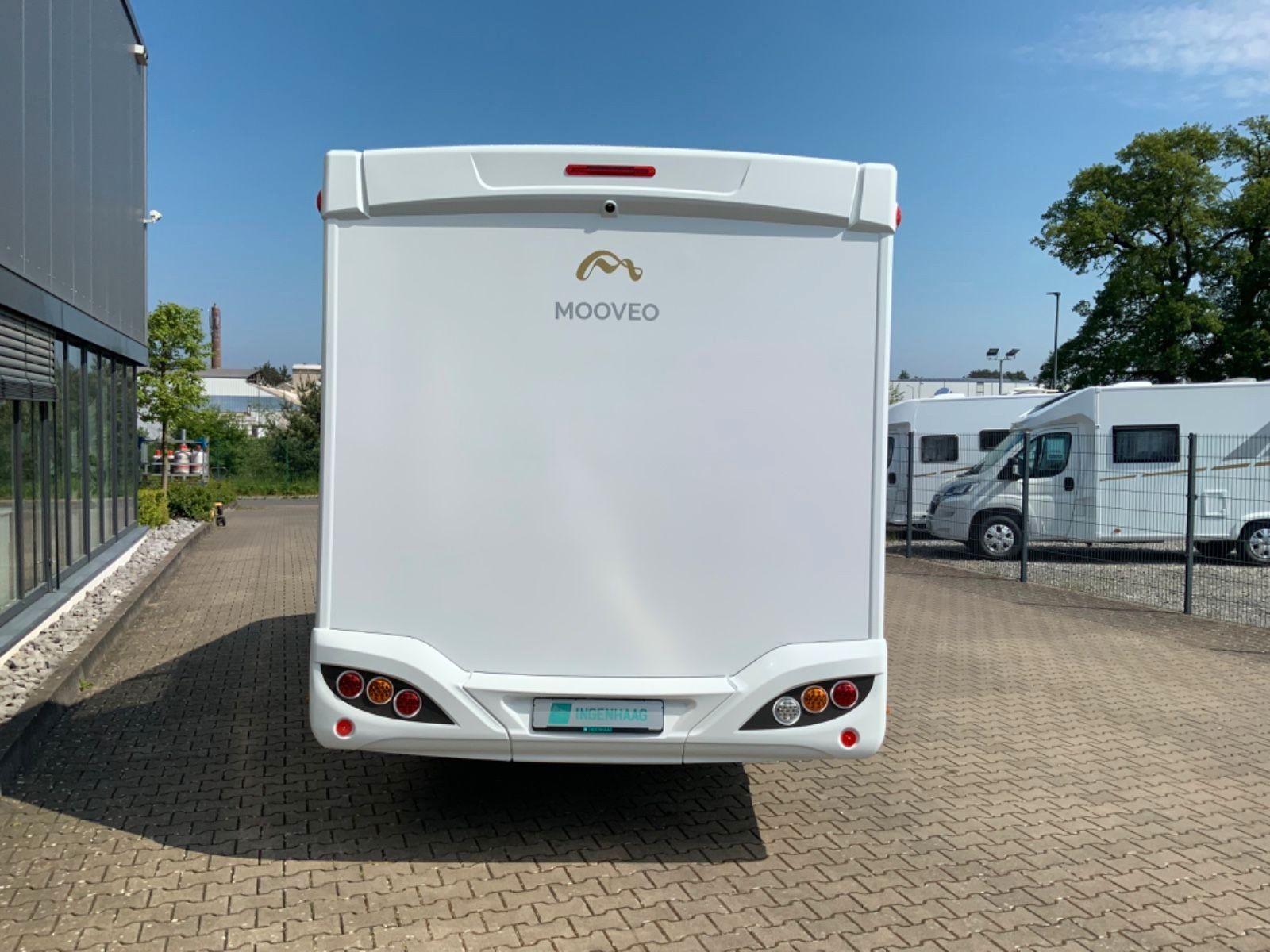 Fahrzeugabbildung Mooveo TEI 70 EB, Automatik,  Sat / TV Solar Luftfeder