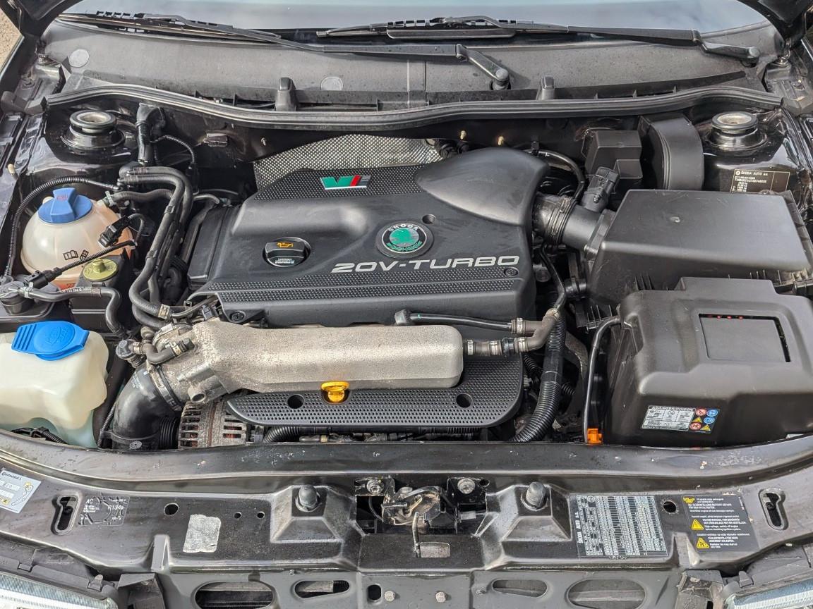 Skoda Octavia 2004 — photo 12