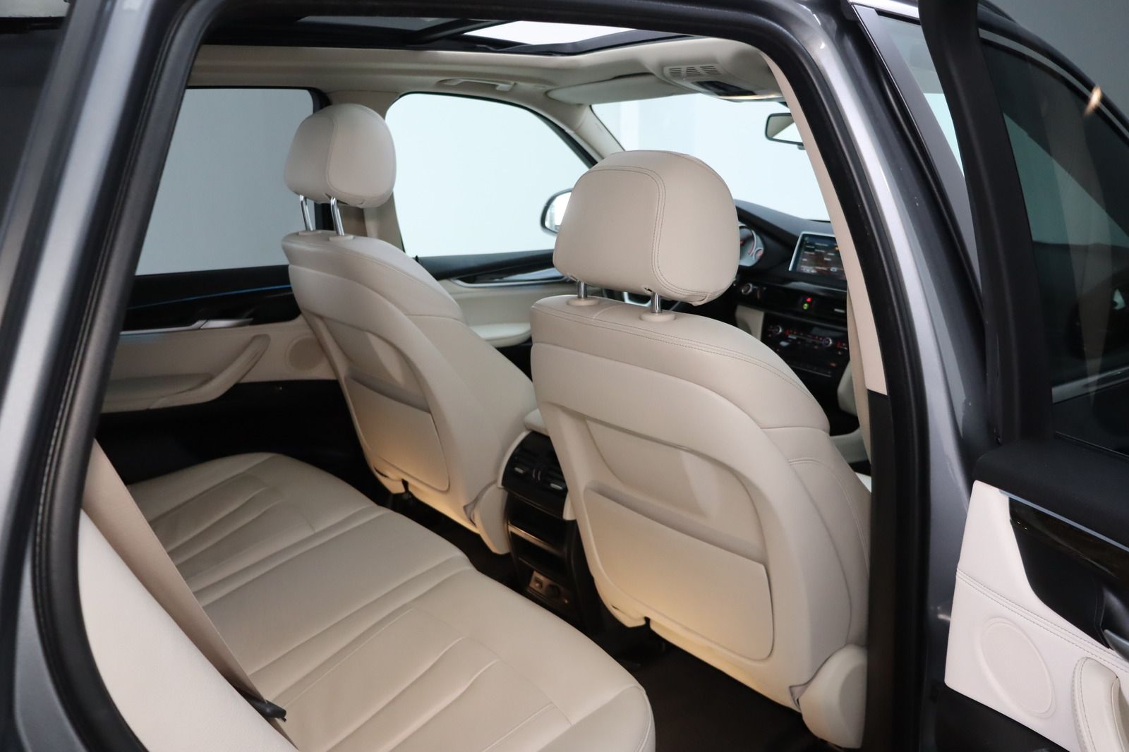 Fahrzeugabbildung BMW X5 xDrive30d * HUD* Pano * Memory * RFK *