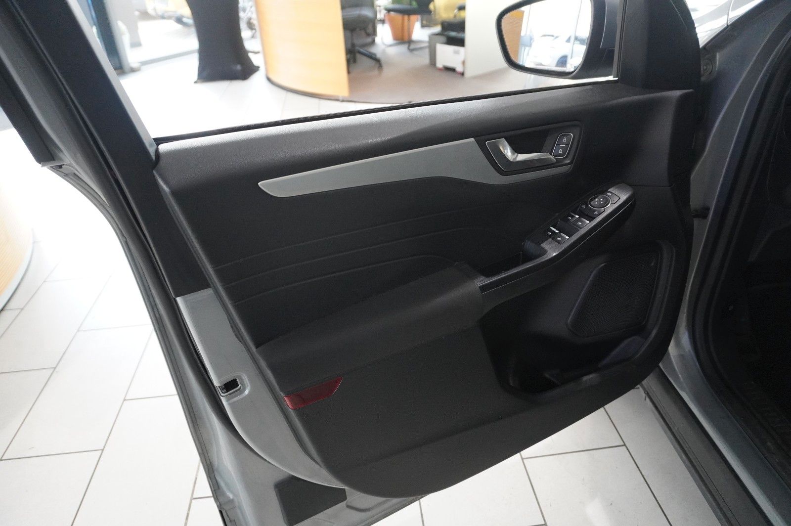 Fahrzeugabbildung Ford Kuga 1.5D COOL & CONN. NAVI/LED/SHZ/TEMP./NEBEL