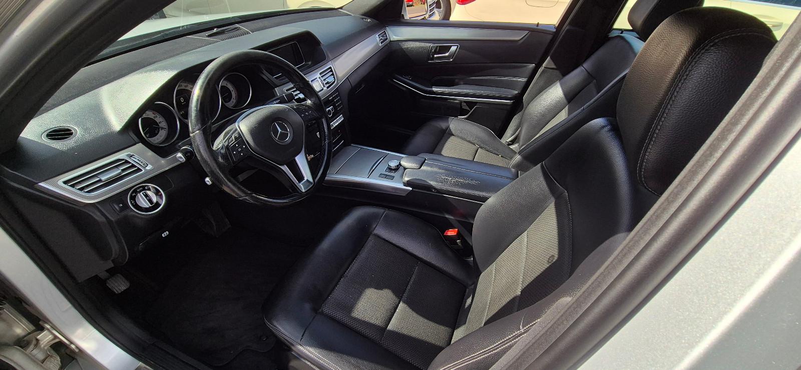 Mercedes-Benz E 220 T-Modell - Avantgarde - Standheizung - PDC