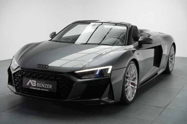 AUDI Spyder 5.2 FSI quattro performance/FULL-CARBON