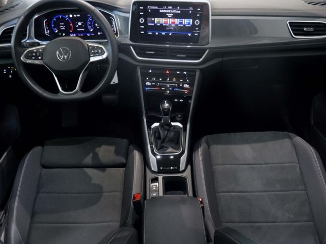 Fahrzeugabbildung Volkswagen T-Roc Style 2.0 TDI DSG | LED RFK AHK ACC