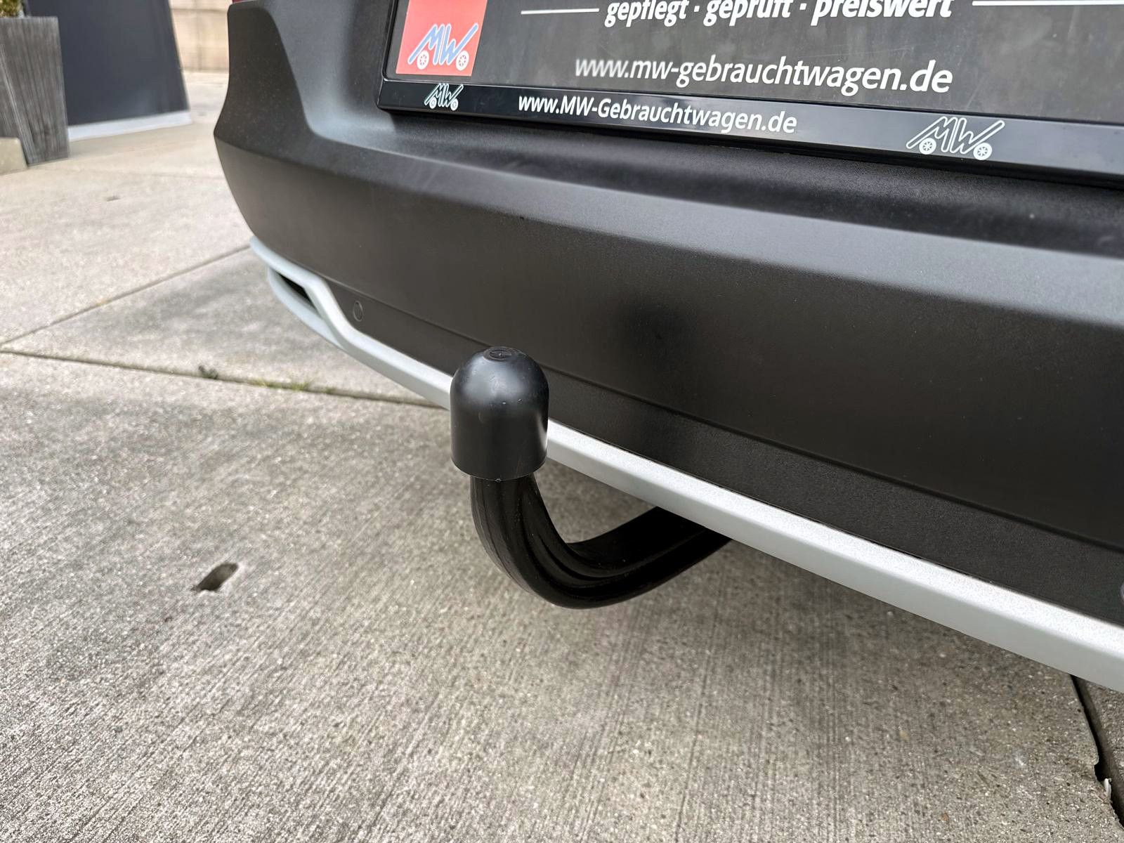 Fahrzeugabbildung Opel Grandland (X) Plug-In Ultimate LED AHK 360° SHZ