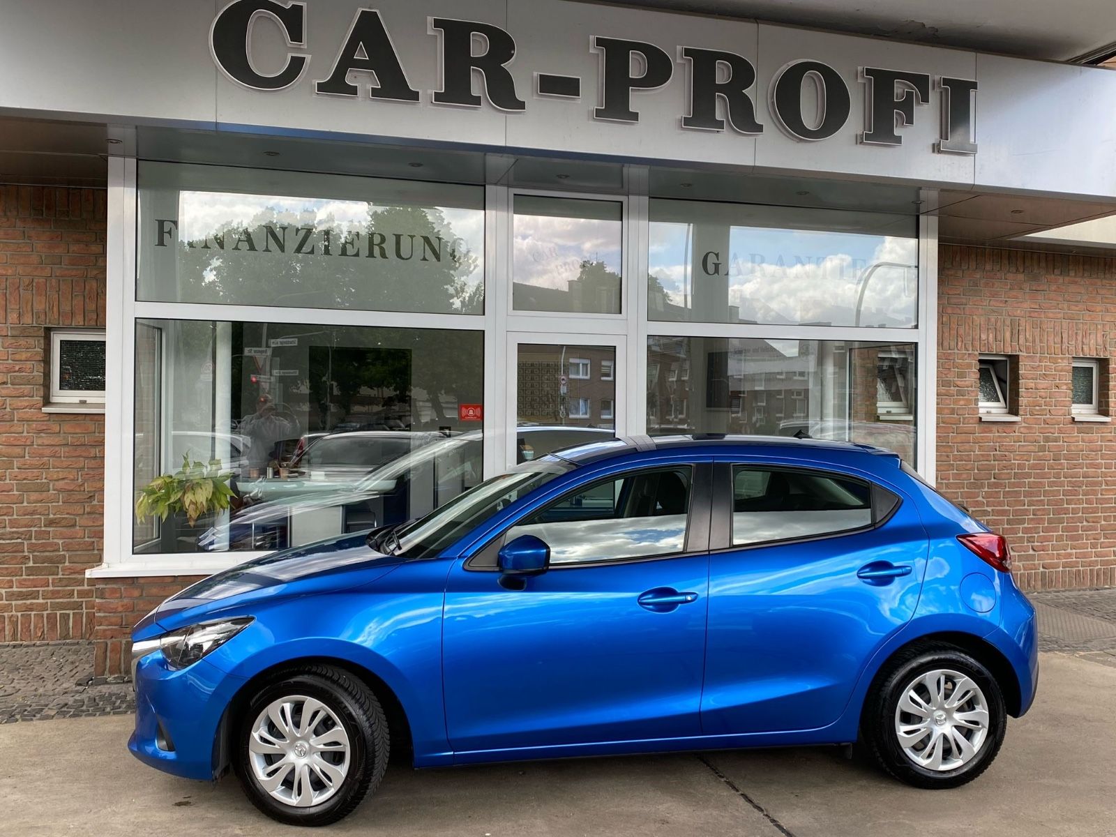 Fahrzeugabbildung Mazda 2 Lim. Center-Line Klima/Bluetooth/erst 41Tkn