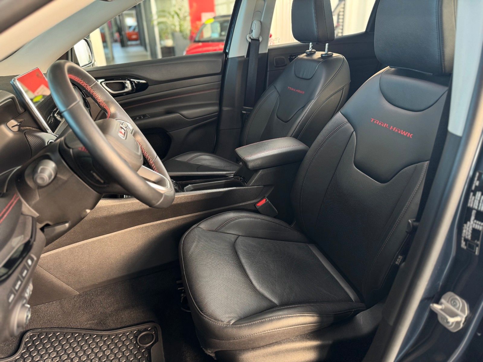 Fahrzeugabbildung Jeep Compass 1.3 Plug-In Hybrid Trailhawk  4WD