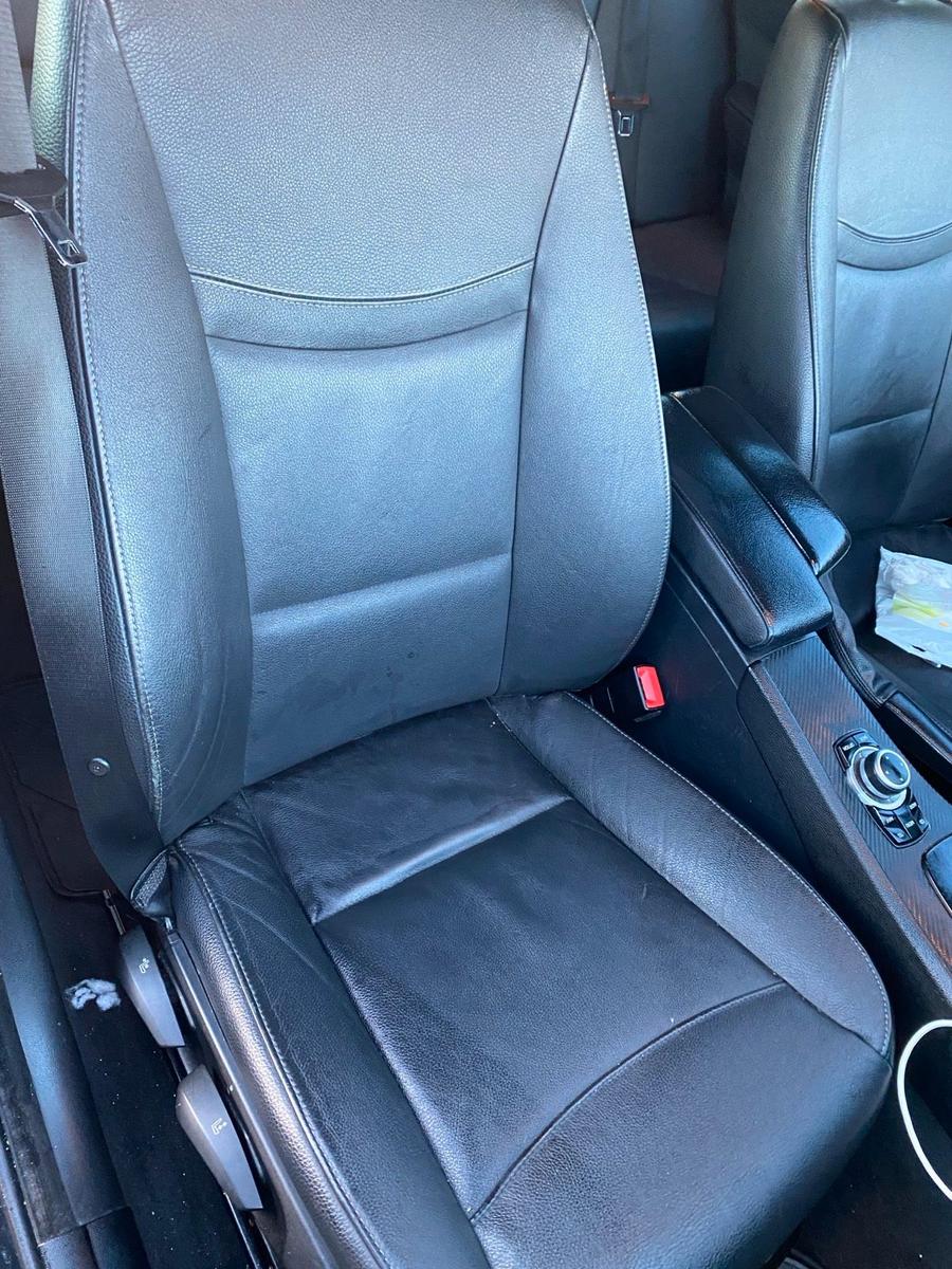 BMW 318 2009 — photo 12