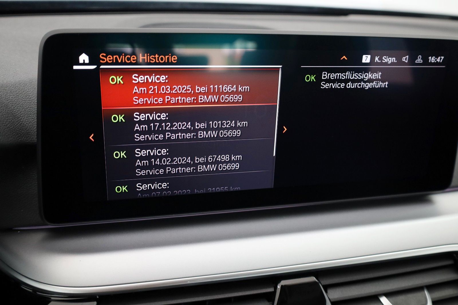 Fahrzeugabbildung BMW 530 d xDrive, Leder,Navi,LED,SH,HUD,Kamera
