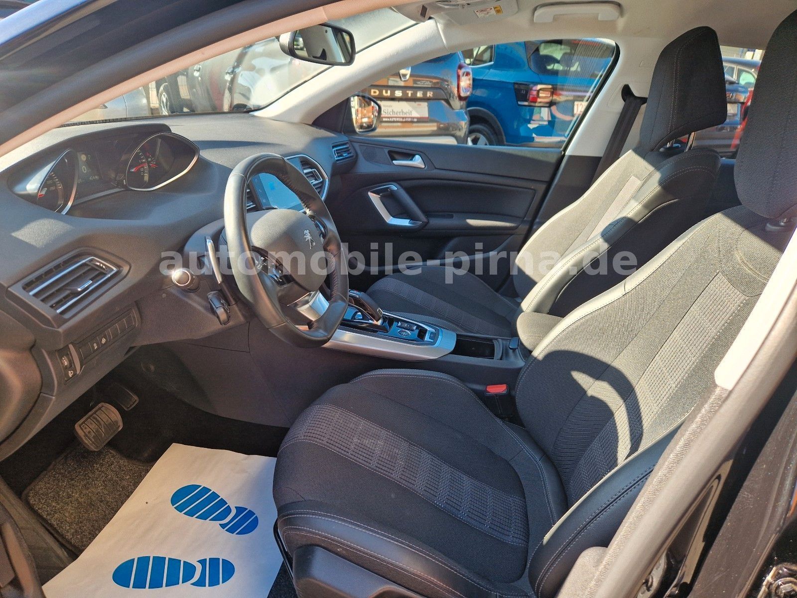 308 SW Kombi Allure BlueHDI 130 EAT8-Automatik