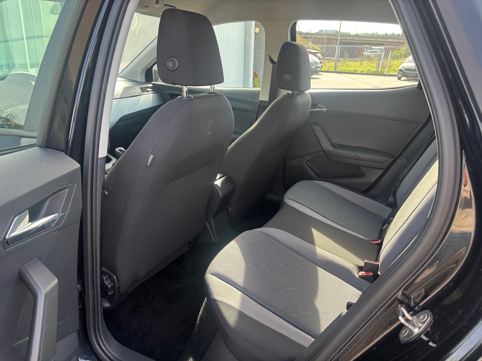 Fahrzeugabbildung SEAT Arona 1.0 TSI Style-KAMERA-SHZ-KLIMA-PDC-ALUS-