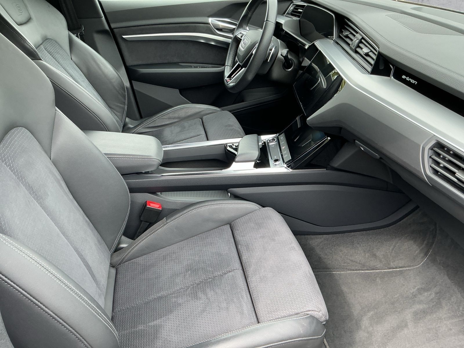 Audi e-tron - Bild 13