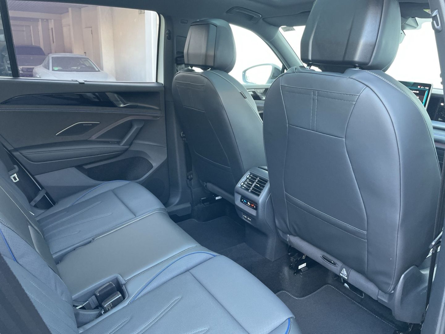 Tayron 1.5 TSI eHybrid DSG Black Style AHK/Pano