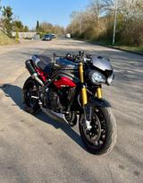 Triumph Speed Triple 1050 R  - Offers
