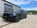 BMW X6 M60i+B&W+360Kamera+StandH+AHK - BMW X6 M60 aus 2023