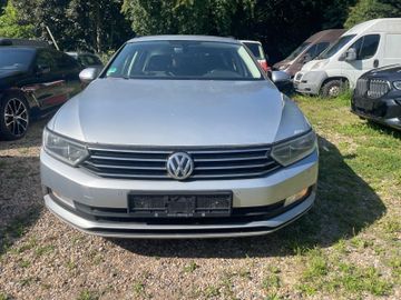Volkswagen Passat Variant - 2