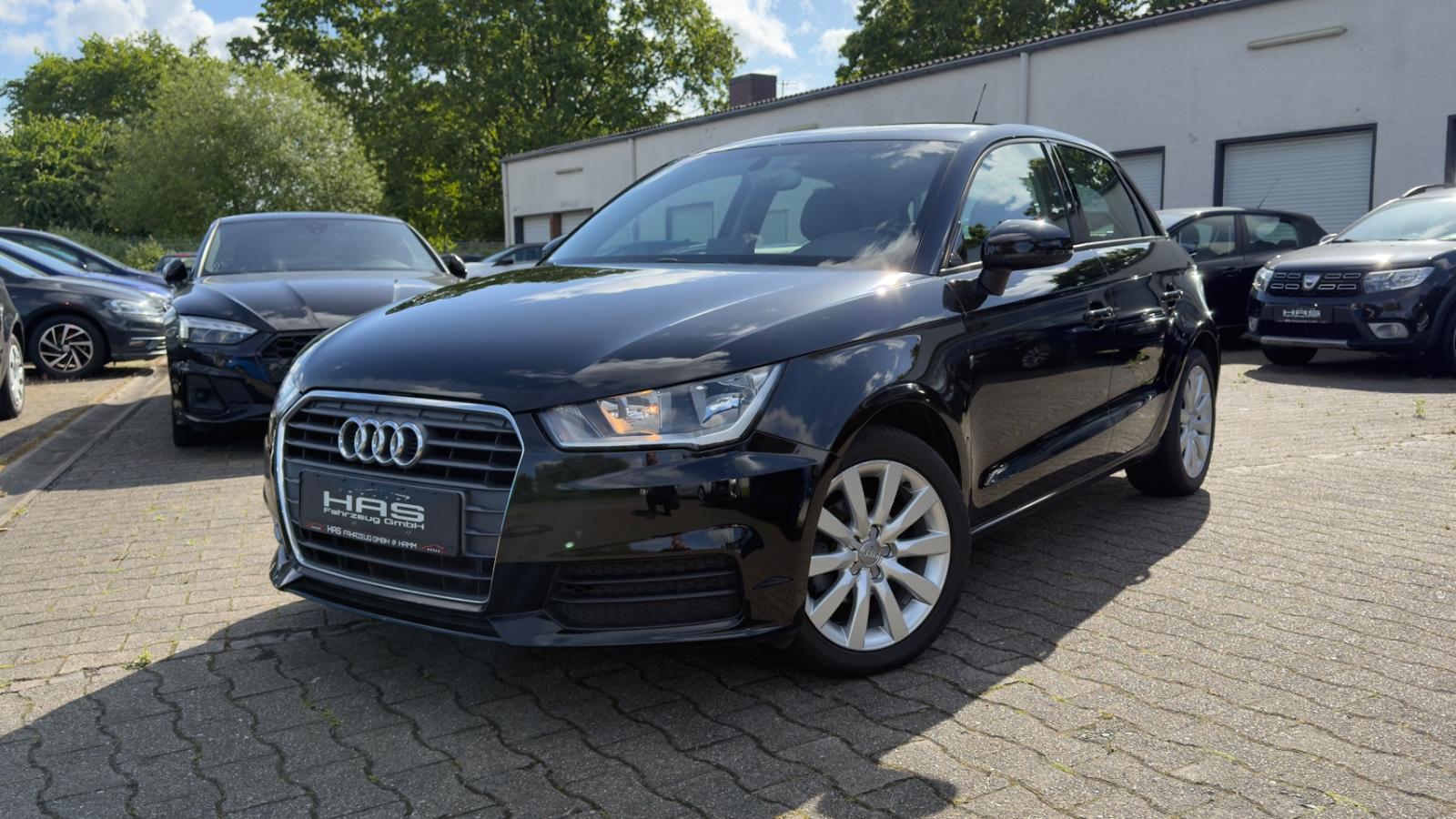 Audi A1 Sportback / Navi / Alu / PDC / MMI /