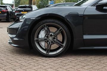 صورة مصغرة 15 لـ 2020 Porsche TAYCAN