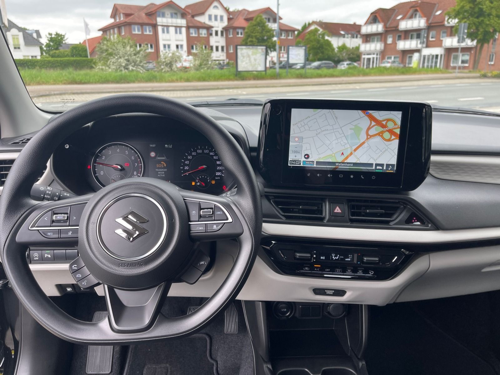 Fahrzeugabbildung Suzuki Swift 1.2 Dualjet Hybrid Club CarPlay/DAB/LED