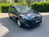Peugeot 5008 Active - Peugeot 5008 in Wiesbaden