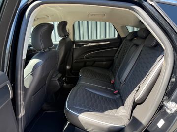 Ford Mondeo - 9