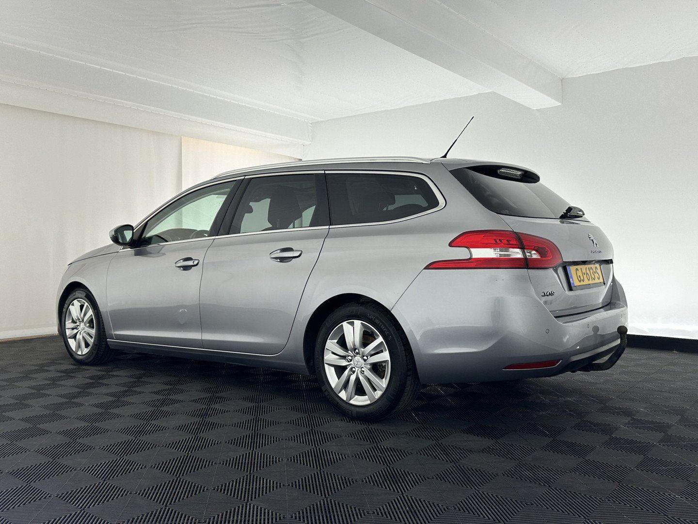 Peugeot 308 2015 — engine 1.560 cm³, 120 HP (88kW)