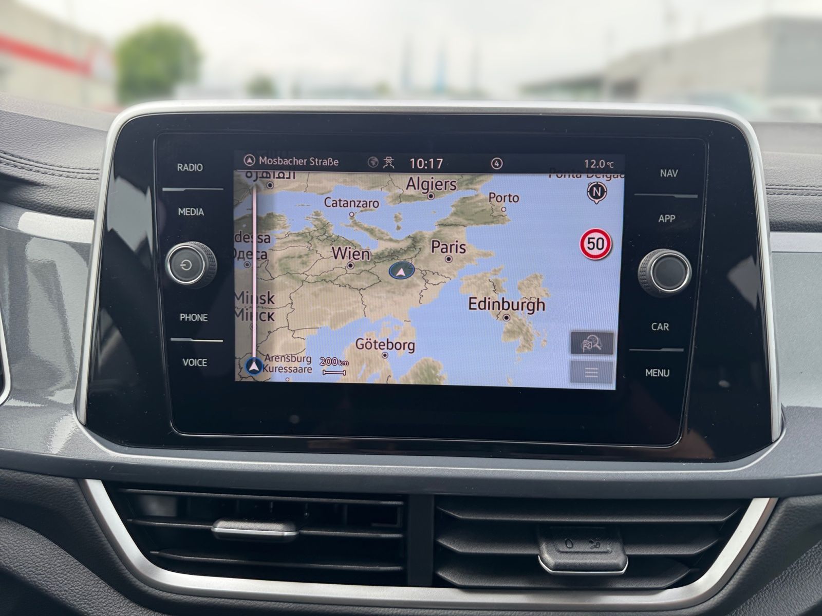Volkswagen T-Roc - Bild 13