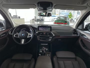 Fahrzeugabbildung BMW X3 xD30d xLine ACC 360° HUD H/K AHK Komfort DAB