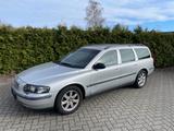 Volvo V70 2.4 Comfort*Klima*Leder*Viele Neuteile - gebrauchte Volvo V70 aus dem Jahr 2003