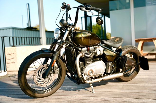 Triumph BOBBER CUSTOMIZED CM BIKES EDITION