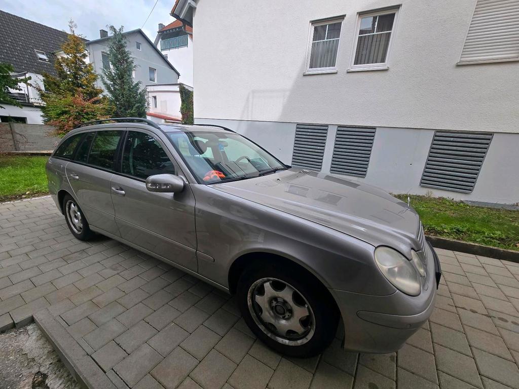 Mercedes-Benz E 320