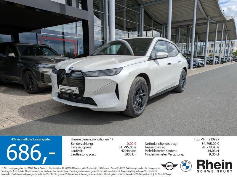 BMW iX xDrive45 H&K. AHK. Lenkradheizung.