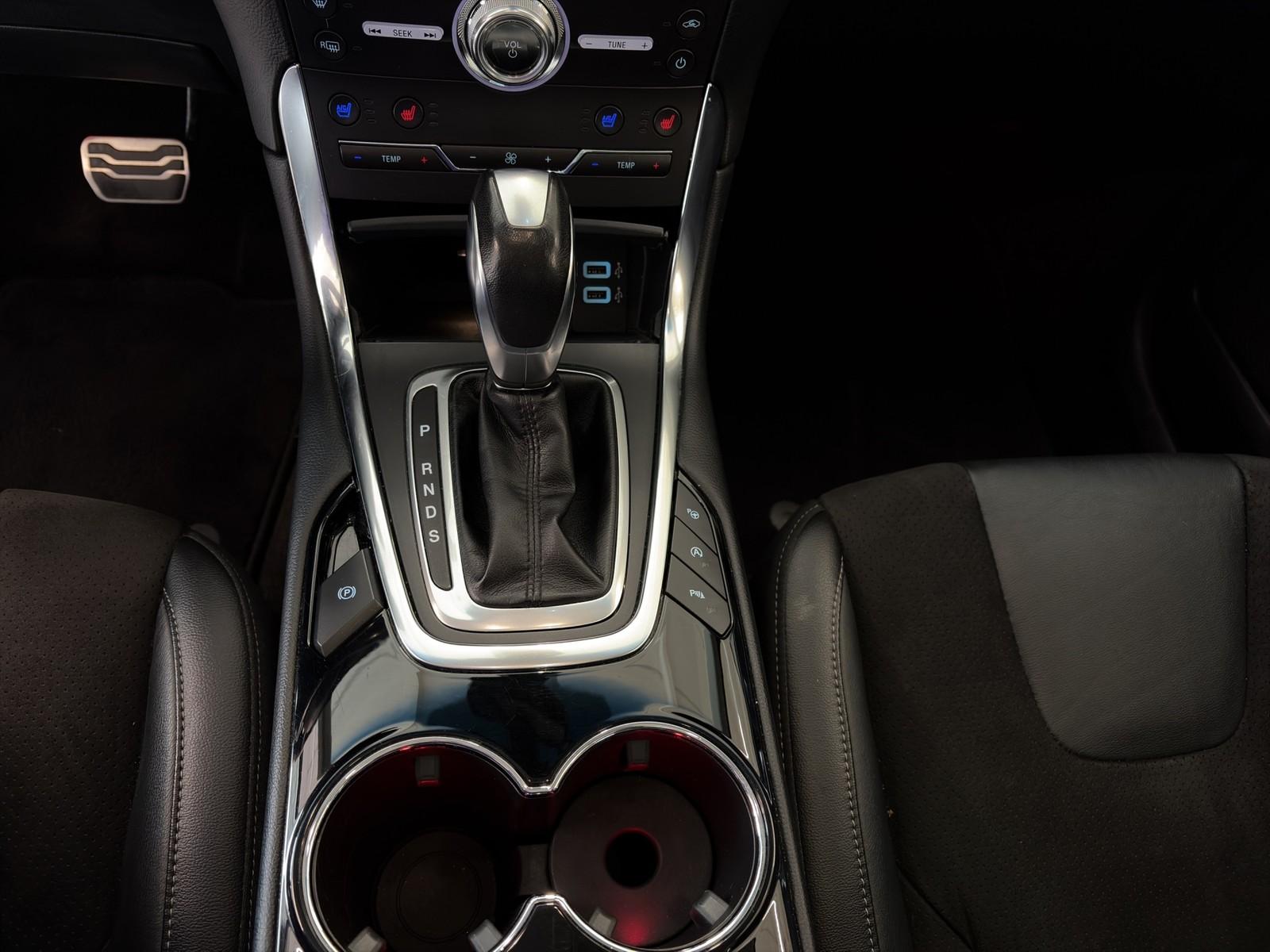 Ford Edge ST-Line 4x4 +AHK+LED+PANORAMA+KLIMA+LM+ZV++