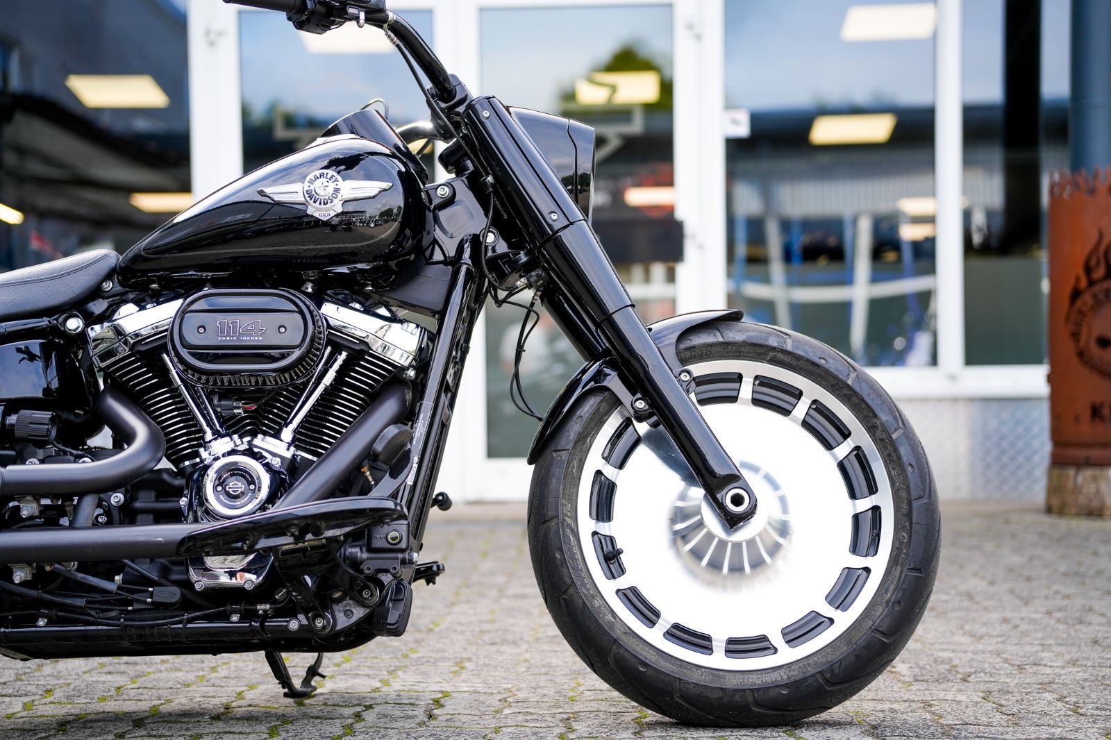 Fahrzeugabbildung Harley-Davidson SOFTAIL FAT BOY FLFBS 114 - JEKILL&HYDE -