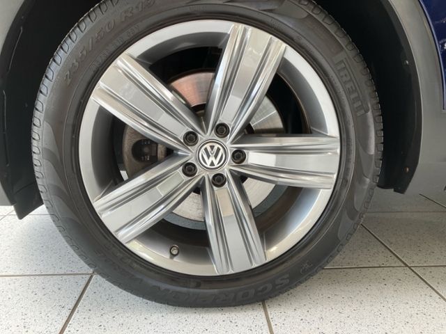 Fahrzeugabbildung Volkswagen Tiguan 2.0 TDI 4x4 DSG Highline AHK NAVI STANDHE
