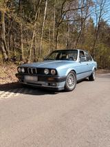 BMW E30 320i Oldtimer - BMW aus 1990: E30